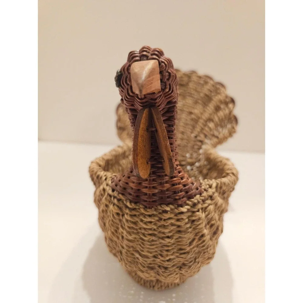 Vtg Woven Wicker Turkey Basket Thanksgiving‎ Fall Decor Rustic Brown 9in